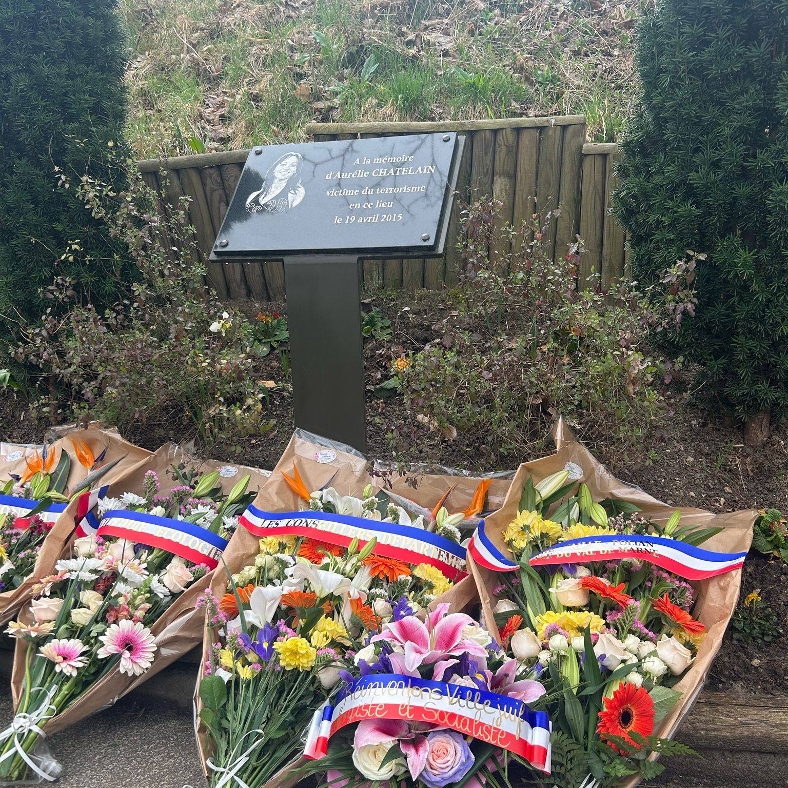 Peut être une image de monument